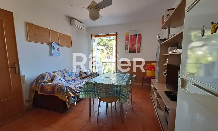 Rexer-toirano-Ampio-bilocale-con-balconata-e-garage-Altro