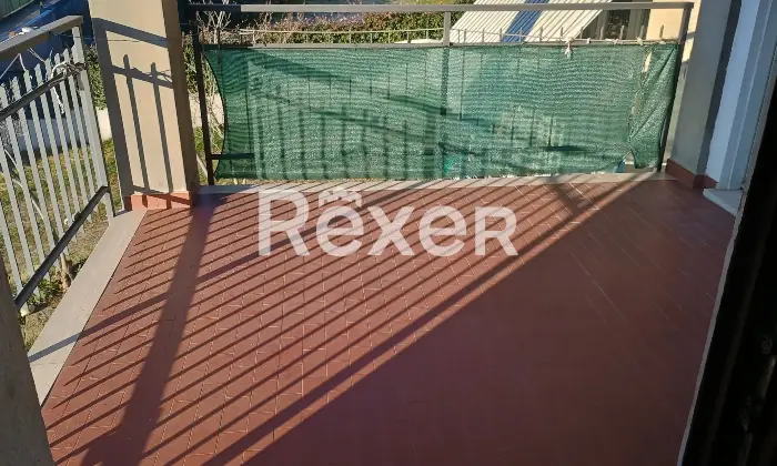 Rexer-Bregnano-Appartamento-trilocale-con-box-auto-doppio-e-magazzino-Altro