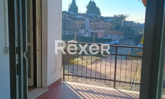 Rexer-Bregnano-Appartamento-trilocale-con-box-auto-doppio-e-magazzino-Altro