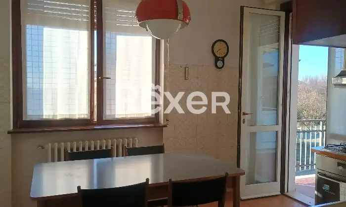 Rexer-Bregnano-Appartamento-trilocale-con-box-auto-doppio-e-magazzino-Altro