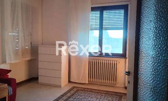 Rexer-Bregnano-Appartamento-trilocale-con-box-auto-doppio-e-magazzino-Altro