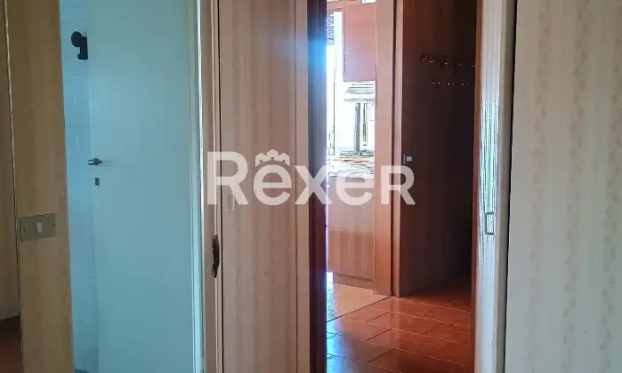 Rexer-Bregnano-Appartamento-trilocale-con-box-auto-doppio-e-magazzino-Altro