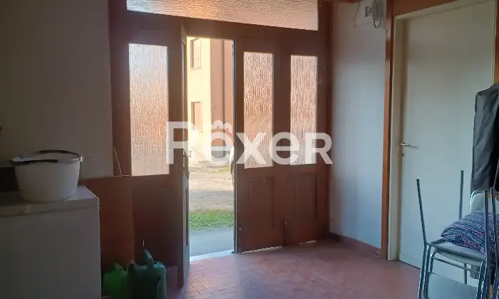 Rexer-Bregnano-Appartamento-trilocale-con-box-auto-doppio-e-magazzino-Altro