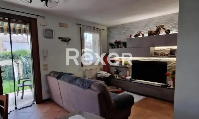 Rexer-Massanzagoca-Baglioni-Massanzago-Porzione-di-quadrifamiliare-con-ingresso-indipendente-giardino-privato-e-taverna-Altro