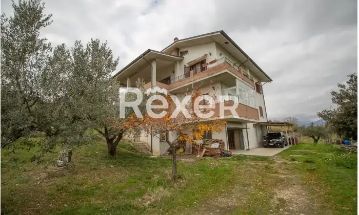 Rexer-Alanno-Villetta-bifamiliare-in-vendita-in-Via-Colle-Grande-ad-Alanno-Altro