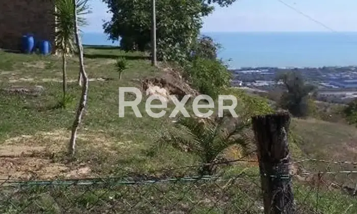 Rexer-Colonnella-Casale-in-vendita-in-Contrada-San-Martino-a-Colonnella-Altro