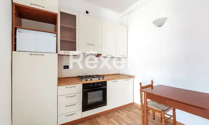 Rexer-Brescia-Bilocale-secondo-piano-con-balcone-Altro