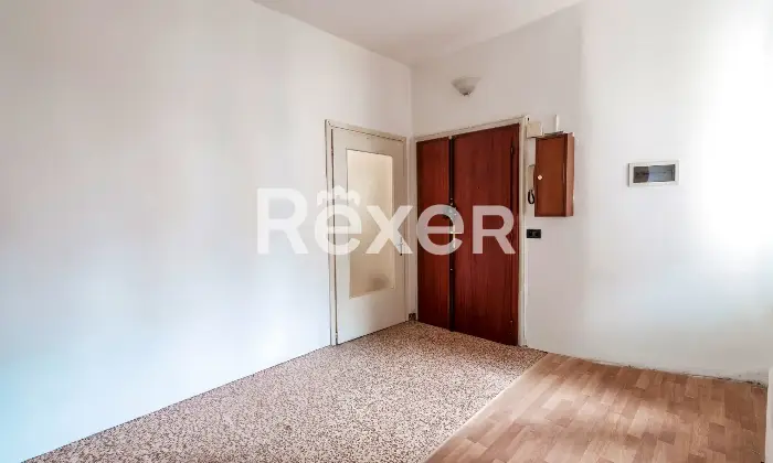 Rexer-Brescia-Bilocale-secondo-piano-con-balcone-Altro