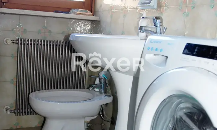 Rexer-Pordenone-Appartamento-in-zona-centrale-a-Pordenone-con-garage-e-posti-auto-Altro