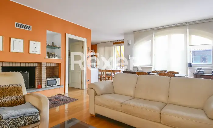 Rexer-Spirano-Villetta-indipendente-in-centro-paese-Altro