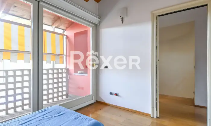 Rexer-Spirano-Villetta-indipendente-in-centro-paese-Altro