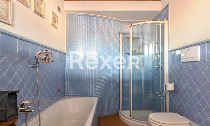 Rexer-Spirano-Villetta-indipendente-in-centro-paese-Altro