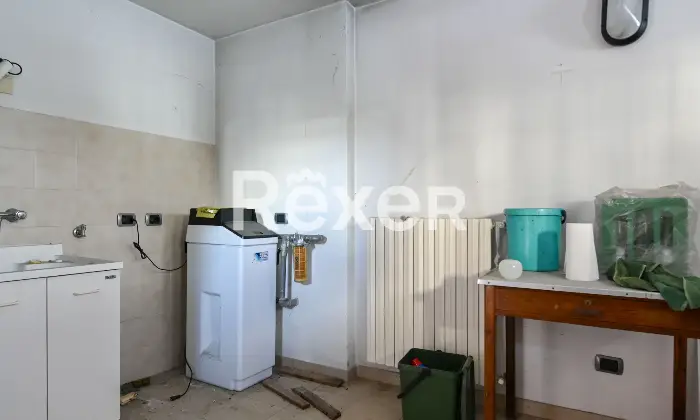 Rexer-Spirano-Villetta-indipendente-in-centro-paese-Altro