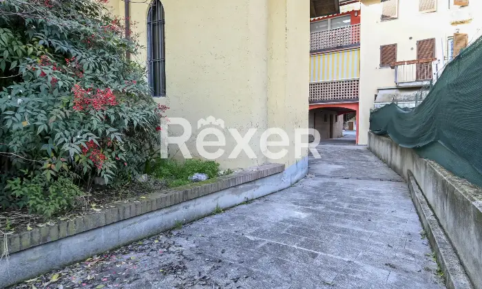 Rexer-Spirano-Villetta-indipendente-in-centro-paese-Altro