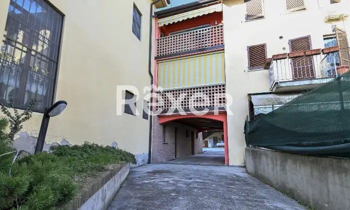 Rexer-Spirano-Villetta-indipendente-in-centro-paese-Altro