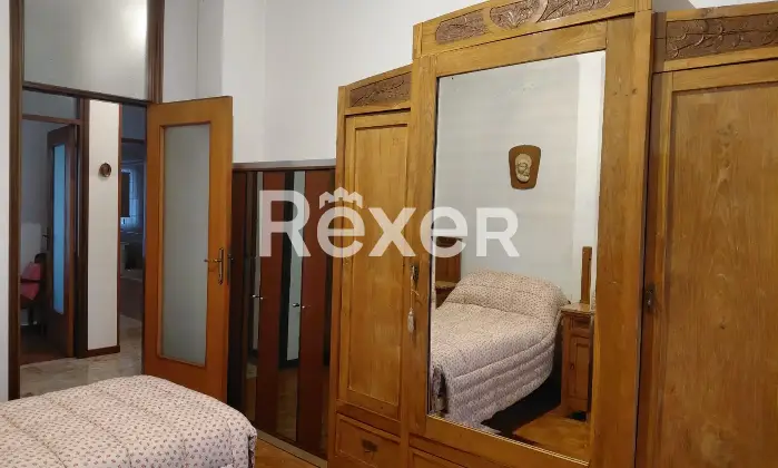 Rexer-Codogno-Ampio-trilocale-con-balconi-box-e-cantina-Altro