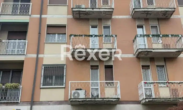 Rexer-Codogno-Ampio-trilocale-con-balconi-box-e-cantina-Altro