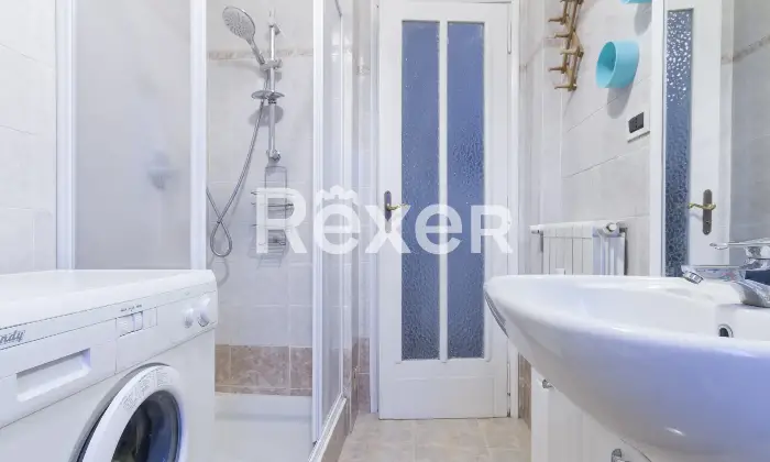 Rexer-Torino-Appartamento-piano-alto-con-ascensore-Altro