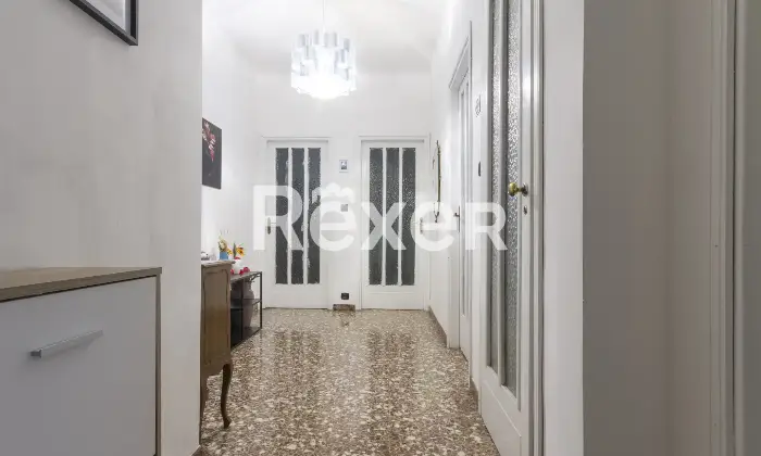 Rexer-Torino-Appartamento-piano-alto-con-ascensore-Altro