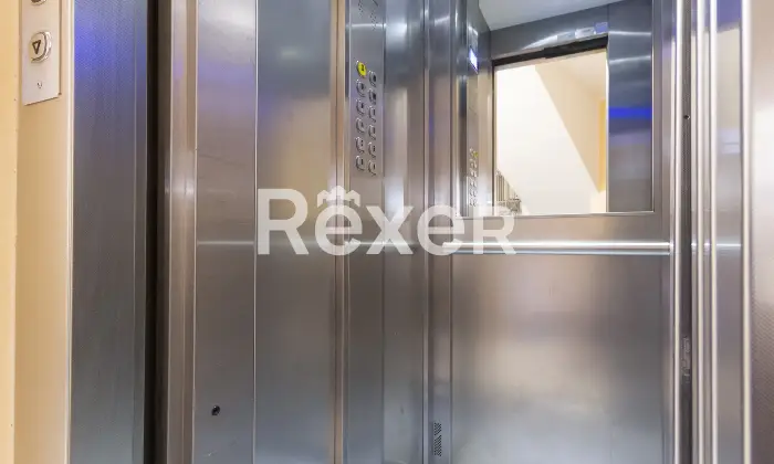 Rexer-Torino-Appartamento-piano-alto-con-ascensore-Altro