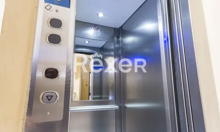 Rexer-Torino-Appartamento-piano-alto-con-ascensore-Altro