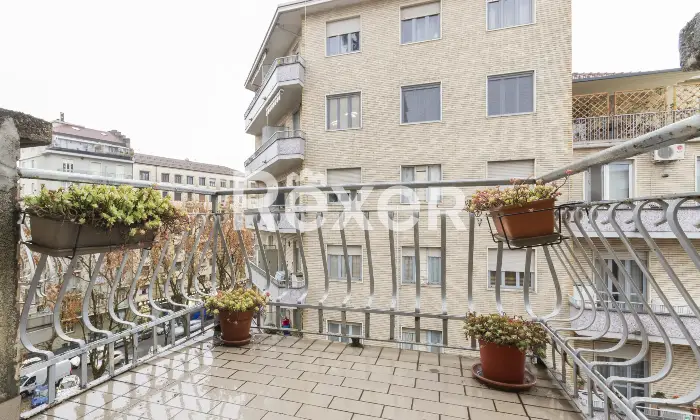 Rexer-Torino-Appartamento-piano-alto-con-ascensore-Altro