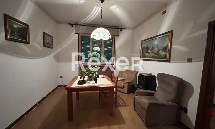 Rexer-Vigarano-Pieve-Porzione-di-bifamiliare-su-due-livelli-con-scoperto-e-garage-Soggiorno