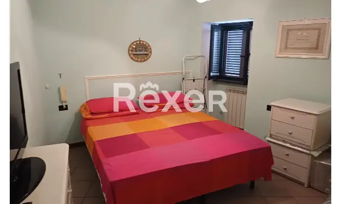 Rexer-Boscoreale-Casa-Semiindipendente-CameraDaLetto