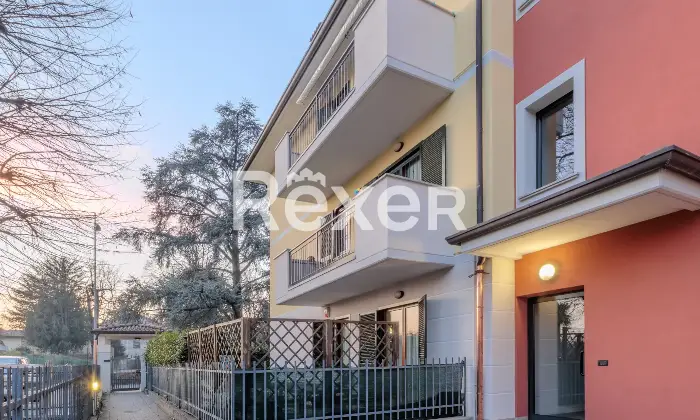 Rexer-Capriate-San-Gervasio-Ampio-bilocale-con-balcone-e-garage-Zone-comuni