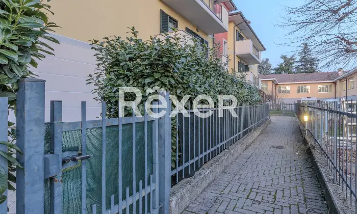 Rexer-Capriate-San-Gervasio-Ampio-bilocale-con-balcone-e-garage-Zone-comuni