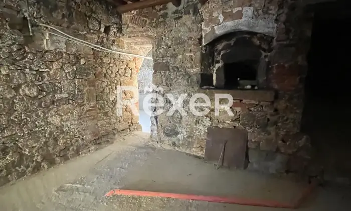 Rexer-Colle-Val-dElsa-Appartamento-storico-da-ristrutturare-con-giardino-privato-nel-cuore-del-borgo-Altro