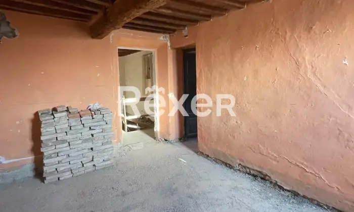 Rexer-Colle-Val-dElsa-Appartamento-storico-da-ristrutturare-con-giardino-privato-nel-cuore-del-borgo-Altro