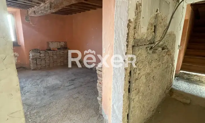 Rexer-Colle-Val-dElsa-Appartamento-storico-da-ristrutturare-con-giardino-privato-nel-cuore-del-borgo-Altro