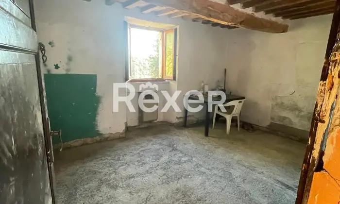 Rexer-Colle-Val-dElsa-Appartamento-storico-da-ristrutturare-con-giardino-privato-nel-cuore-del-borgo-Altro
