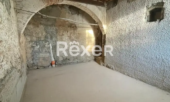 Rexer-Colle-Val-dElsa-Appartamento-storico-da-ristrutturare-con-giardino-privato-nel-cuore-del-borgo-Altro