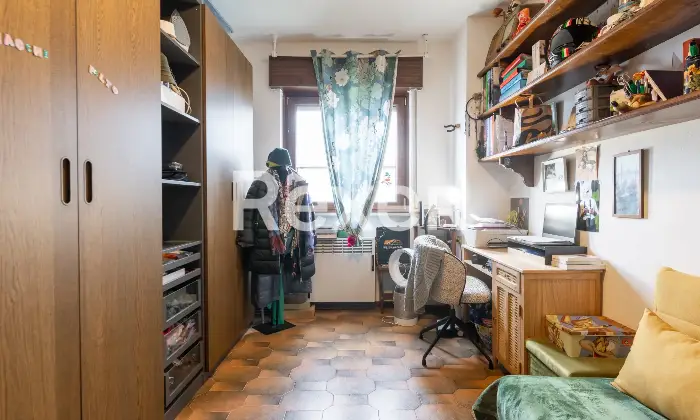 Rexer-Abbiategrasso-Trilocale-con-box-buone-condizioni-Altro