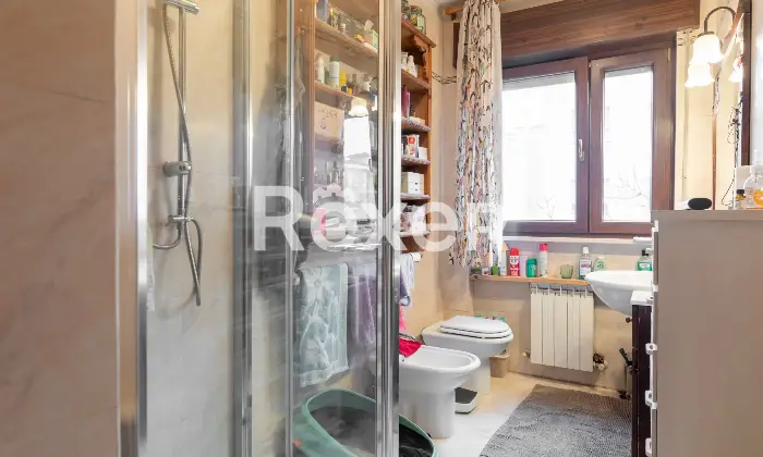 Rexer-Abbiategrasso-Trilocale-con-box-buone-condizioni-Altro