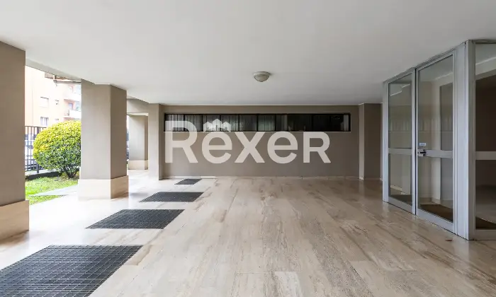 Rexer-Abbiategrasso-Trilocale-con-box-buone-condizioni-Altro