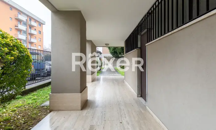 Rexer-Abbiategrasso-Trilocale-con-box-buone-condizioni-Altro