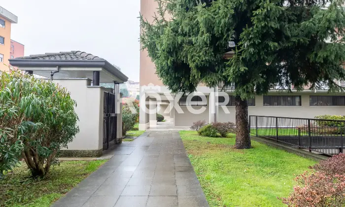 Rexer-Abbiategrasso-Trilocale-con-box-buone-condizioni-Altro