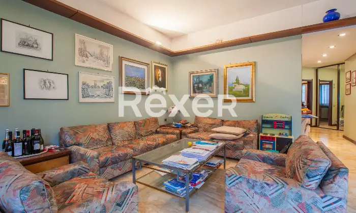 Rexer-Milano-Elegante-quadrilocale-con-quadrupla-esposizione-e-ampi-balconi-Altro