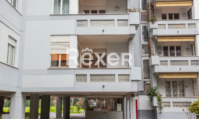 Rexer-Milano-Elegante-quadrilocale-con-quadrupla-esposizione-e-ampi-balconi-mq-Altro