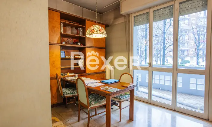 Rexer-Milano-Elegante-quadrilocale-con-quadrupla-esposizione-e-ampi-balconi-Altro