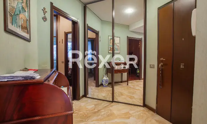 Rexer-Milano-Elegante-quadrilocale-con-quadrupla-esposizione-e-ampi-balconi-Altro