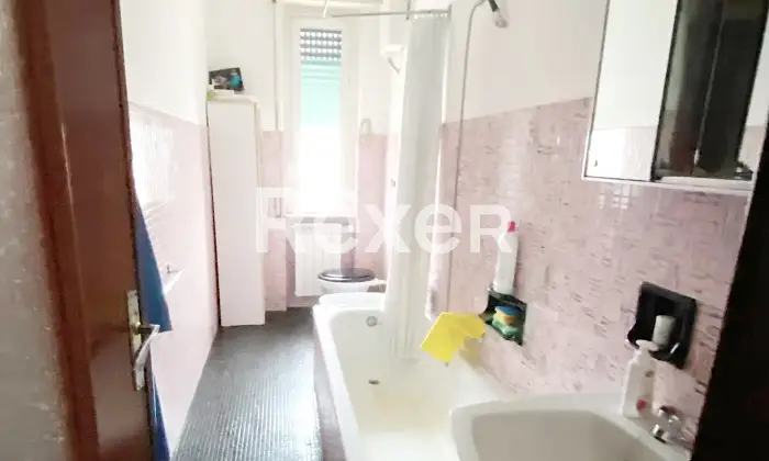 Rexer-Savona-Luminosissimo-appartamento-corso-Tardy-e-Benech-Bagno