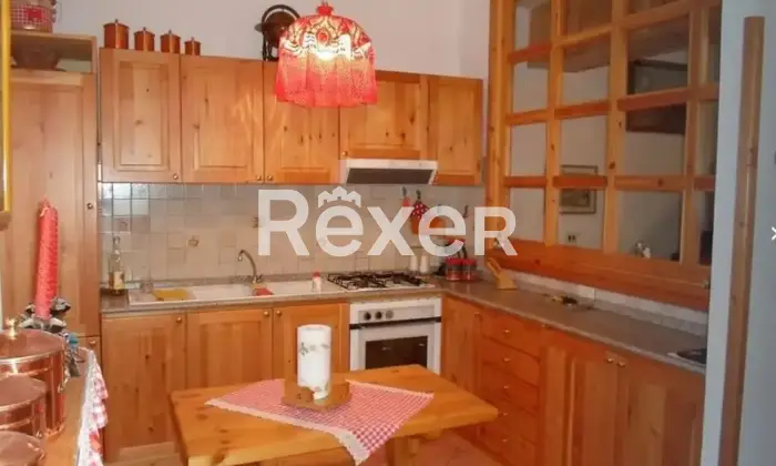 Rexer-Tagliacozzo-Appartamento-su-due-piani-in-vendita-in-Via-Berna-a-Tagliacozzo-Altro