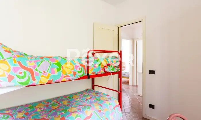 Rexer-Gardone-Riviera-Villetta-di-testa-con-portico-e-giardino-Altro