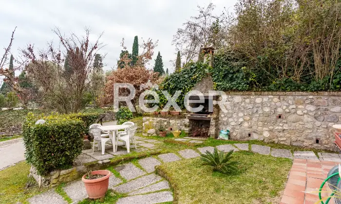 Rexer-Gardone-Riviera-Villetta-di-testa-con-portico-e-giardino-Altro
