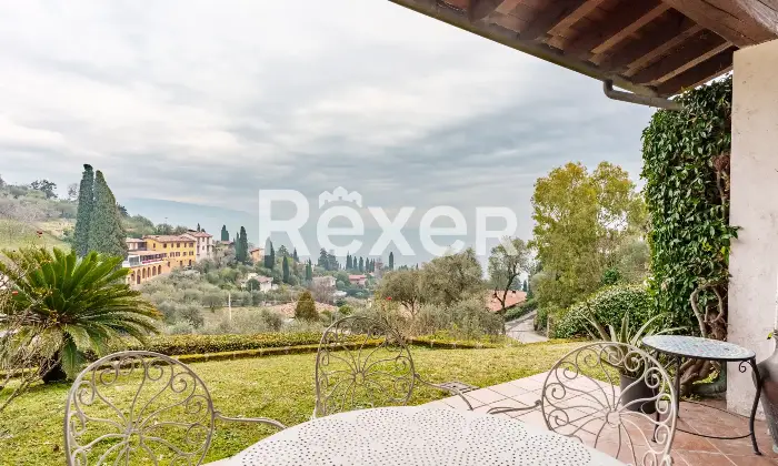 Rexer-Gardone-Riviera-VILLETTA-DI-TESTA-CON-PORTICO-E-GIARDINO-Altro