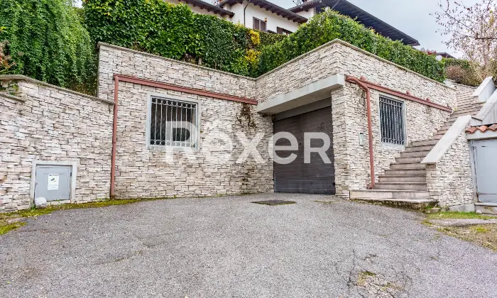 Rexer-Gardone-Riviera-Villetta-di-testa-con-portico-e-giardino-Altro